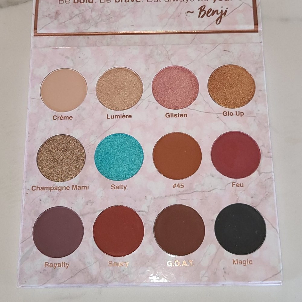 Eye Shadow - Picture 2 of 2